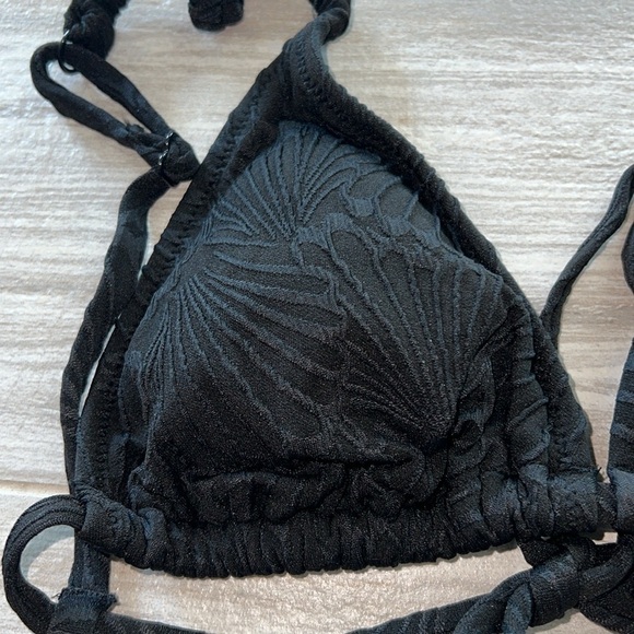 VS Pink Scrunchie Triangle Bikini Top Pure black swim size medium wireless - Picture 7 of 10